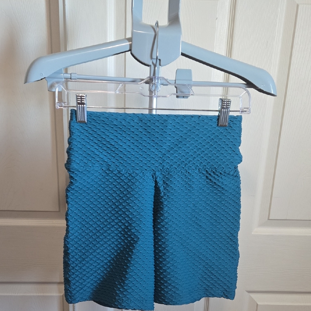 Teal Textured Women's Shorts